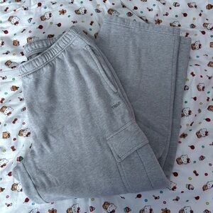 TNA Cozy Fleece Cargo Sweatpants Gray